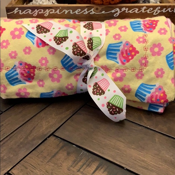 🎯 Handmade fleece baby blanket - Picture 3 of 3